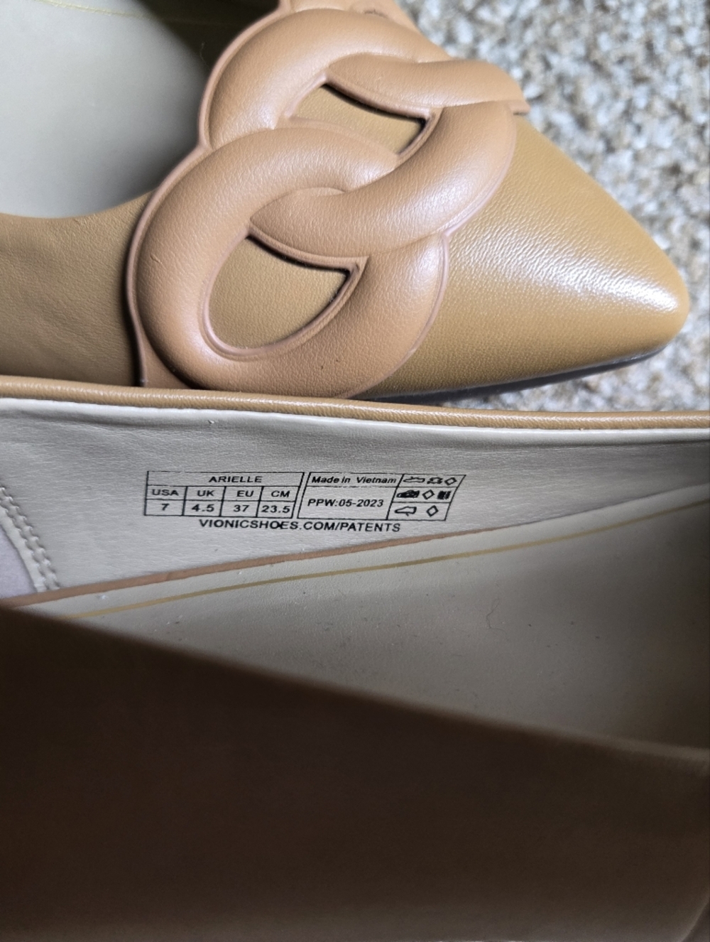 Vionic Camel/Tan Pointed Toe Chain-Link Flats - Picture 5 of 5
